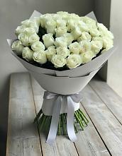 Букет 35 Белых роз в Левошево