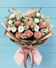 Букет цветов из:  Розы, Альстромерии и Лизиантусы в Левошево