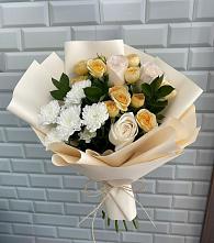 Букет цветов из:  Розы и Хризантемы в Левошево