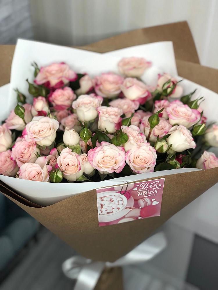 Букет цветов из: Розы в Левошево