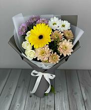 Букет цветов из:  Розы, Герберы и Хризантемы в Левошево
