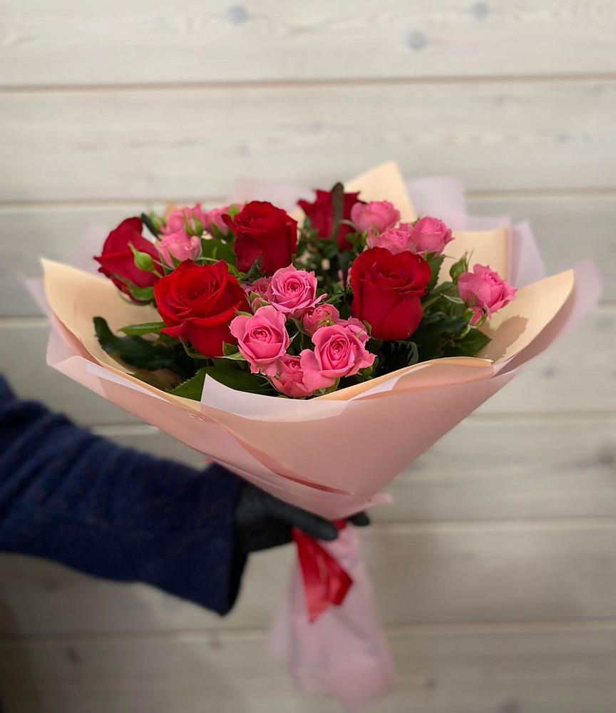 Букет цветов из: Розы в Левошево